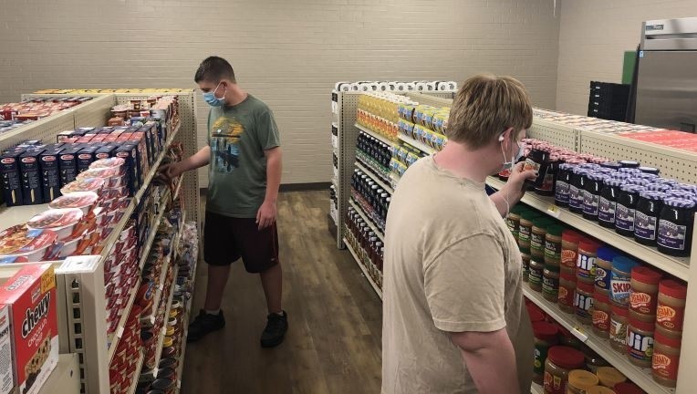Student-run Grocery Store Accepts Good Deeds as Payment