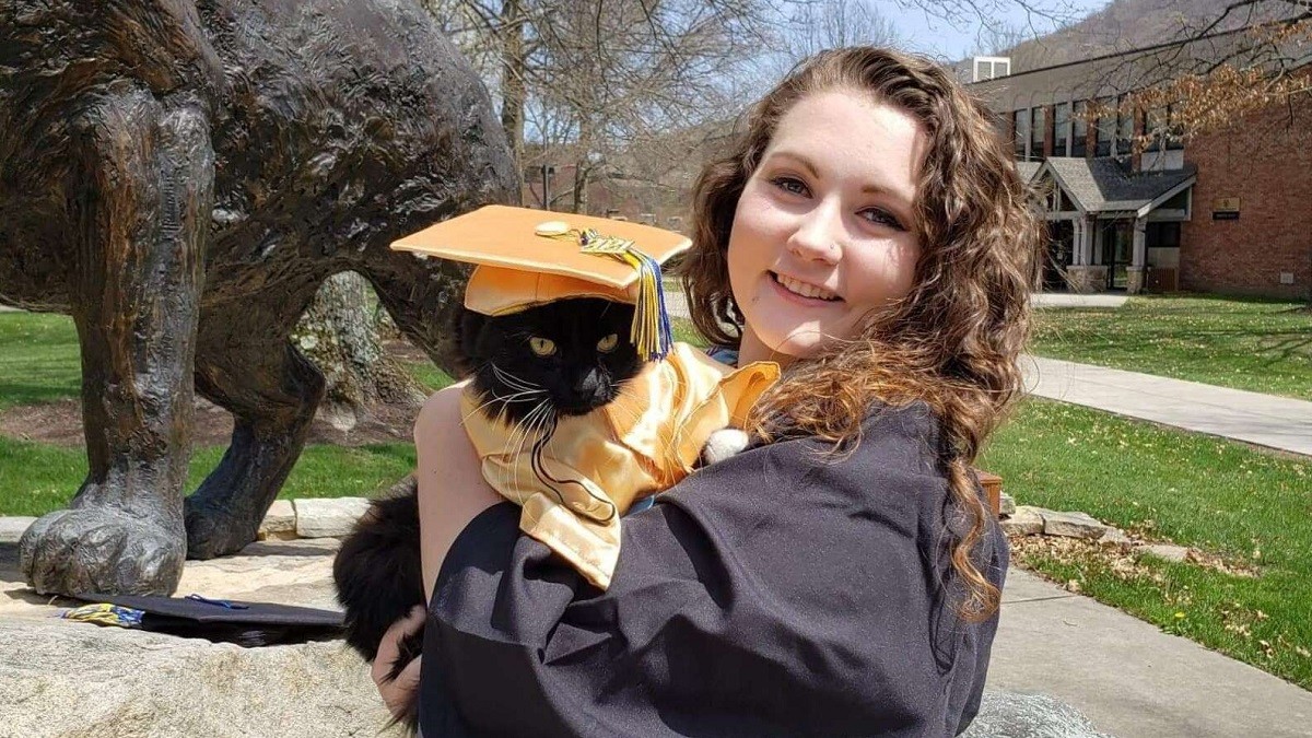 Cat who Supported Mom through College Graduates with Her