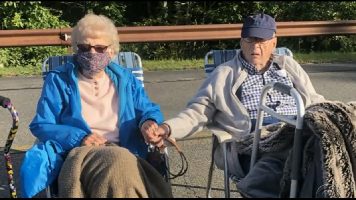 95-Year-Olds Fell in Love and Got Hitched Amid Pandemic