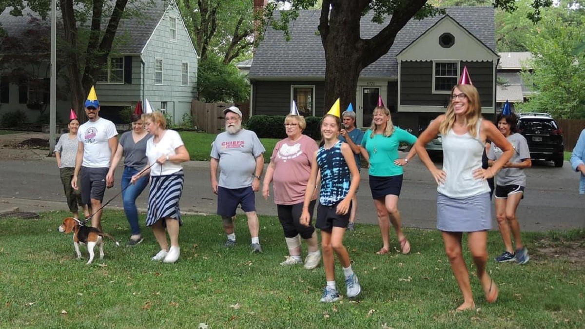 Neighbors Dance to 93-Yr-Old's Favorite Song for Birthday Surprise