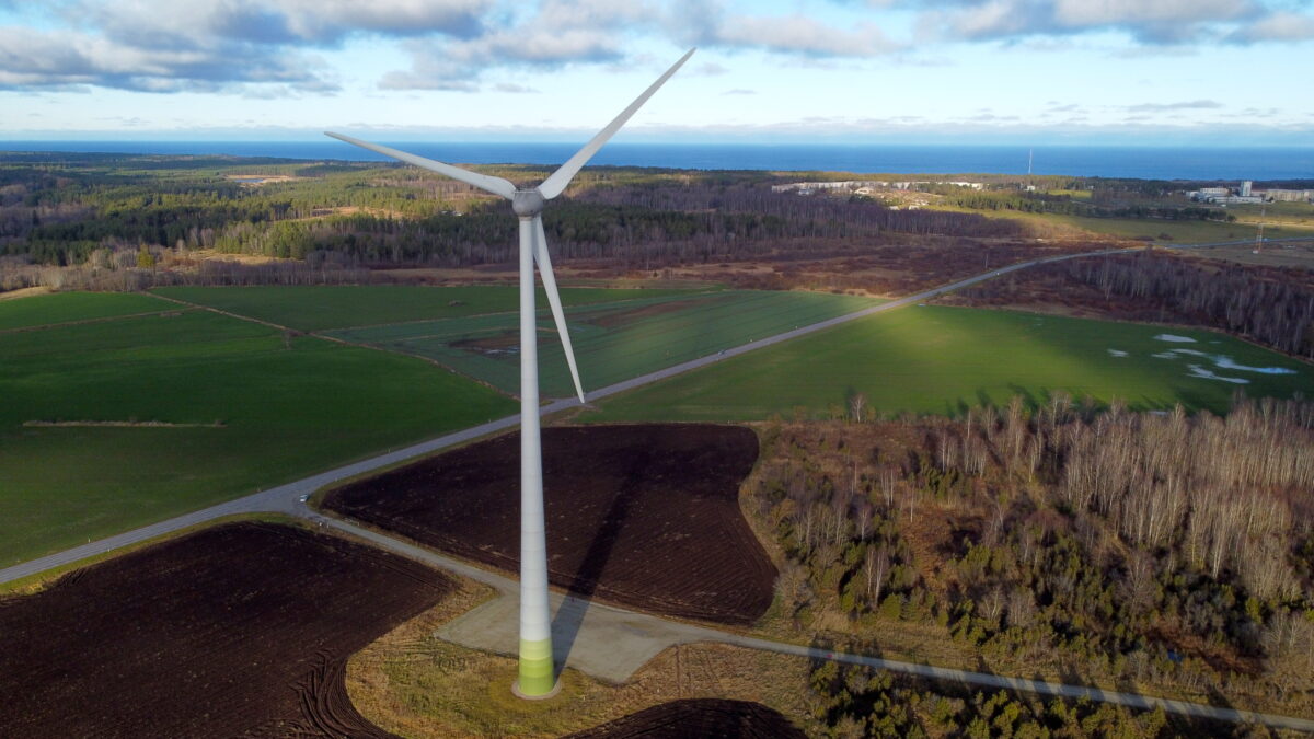 Selftaught engineer creates wind turbine solution for unreliable