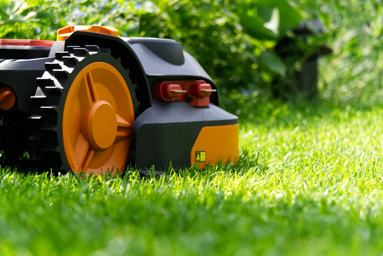 robotic lawnmower robot autonomous 3403793