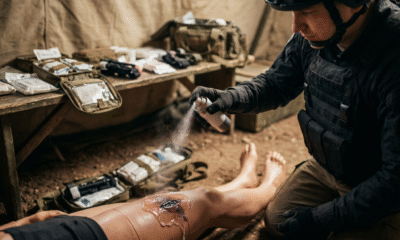 Spray-On Powder Instantly Stops Dangerous Bleeding